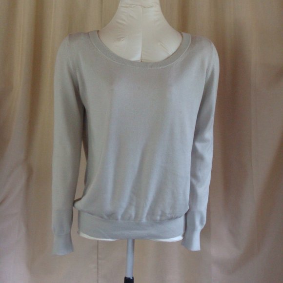 Moda by Victoria's Secret Sweater - Picture 1 of 3